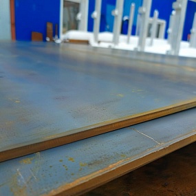 Лист стальной 10 горячекатаный ст3