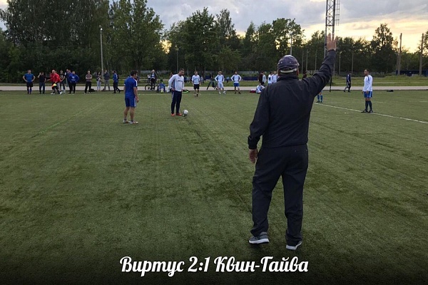 Футбольная команда "Квин Гайва" вновь в тройке лучших!