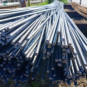 Арматура 18 гладкая круглая А1 (прутки)